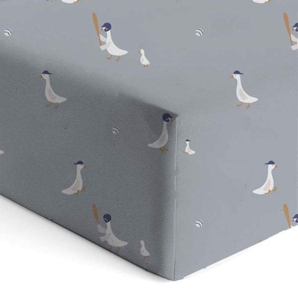 günamüna Crib Sheet - Baseball Goose